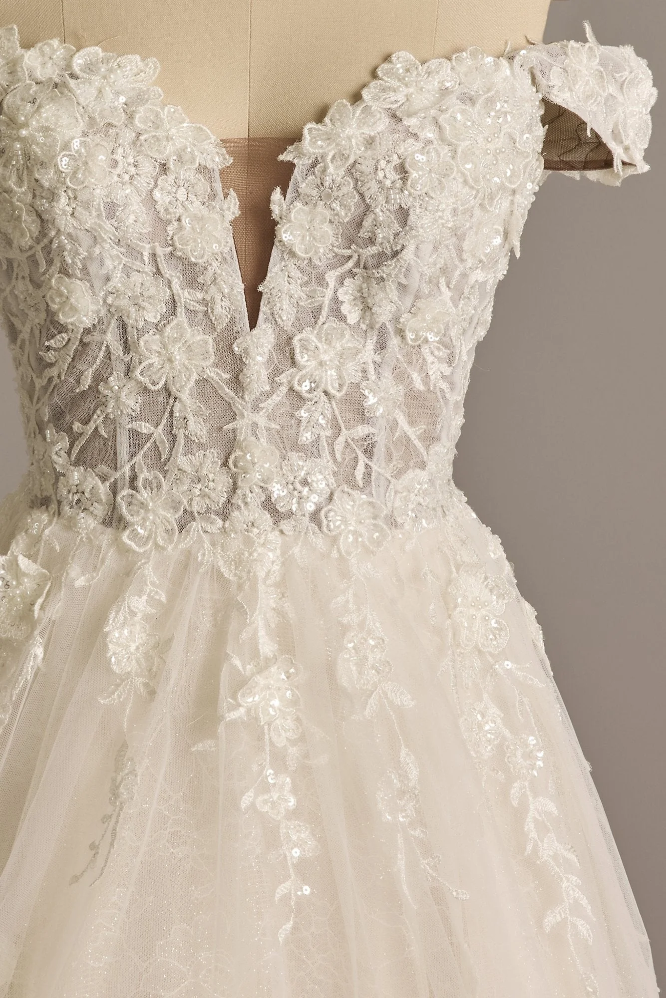 3D Floral Plunging Strapless Tulle Ball Gown - Image 11
