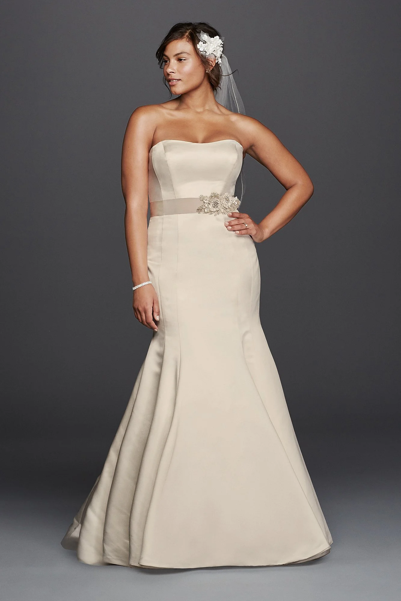 As-Is Plus Size Wedding Dress with Visible Seams - Image 2