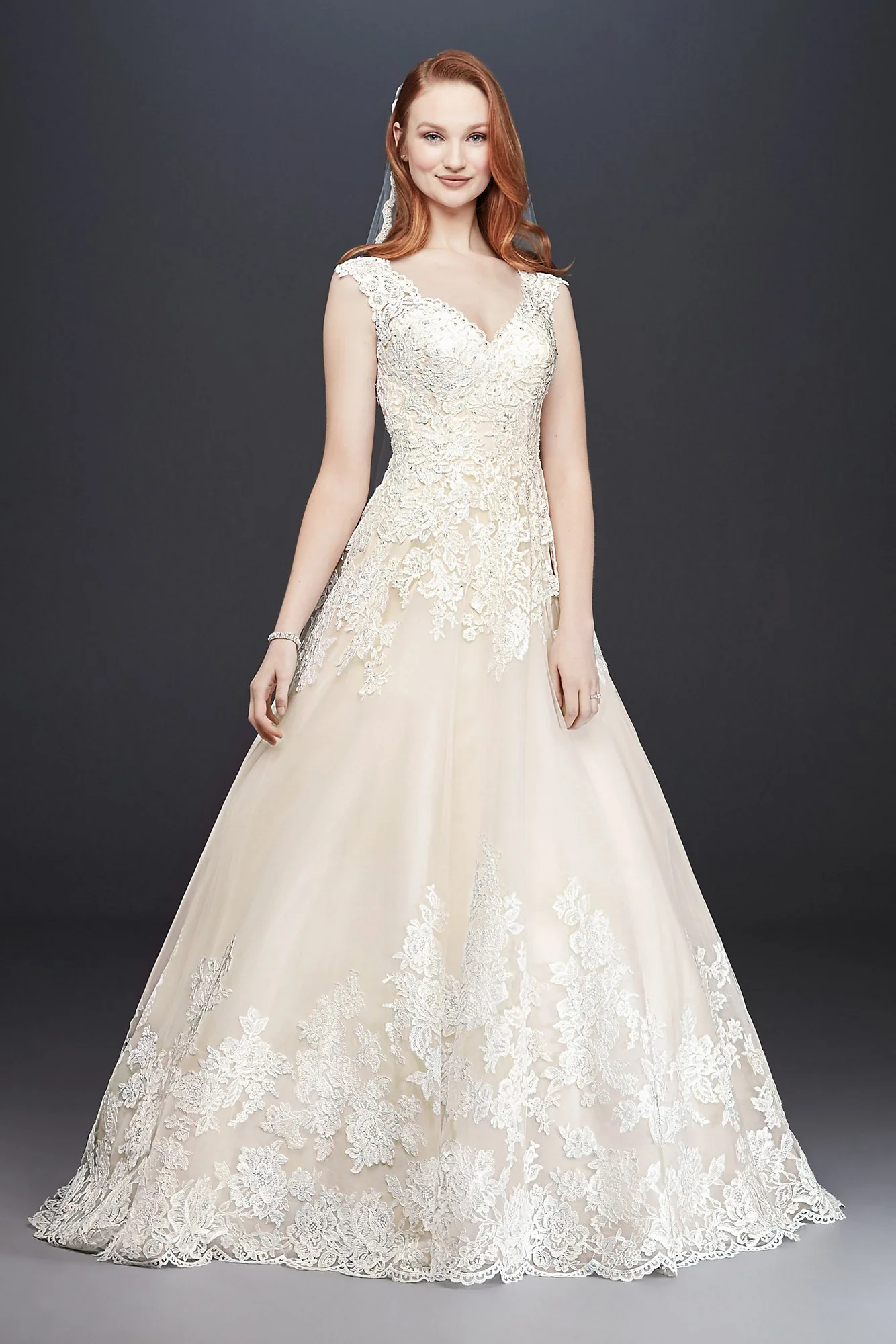 As-Is Scalloped V-Neck Tulle Wedding Dress
