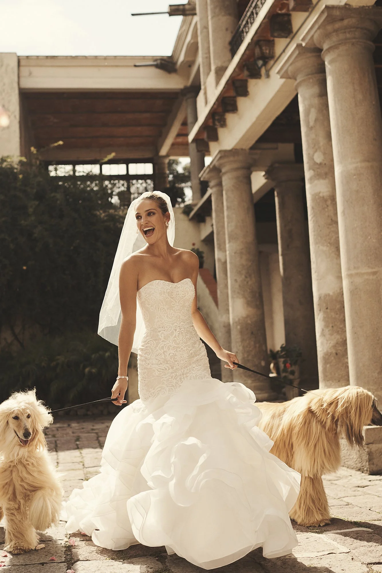 As-Is Scroll Lace Trumpet Wedding Dress