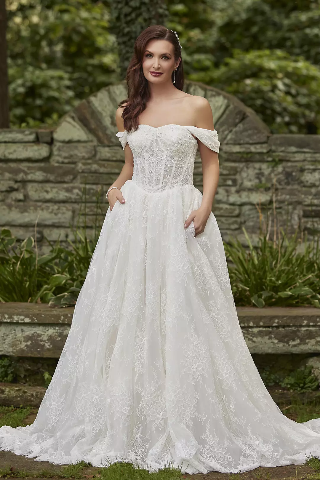 Basque Waist Lace Ball Gown with Removable Sleeves - Image 3