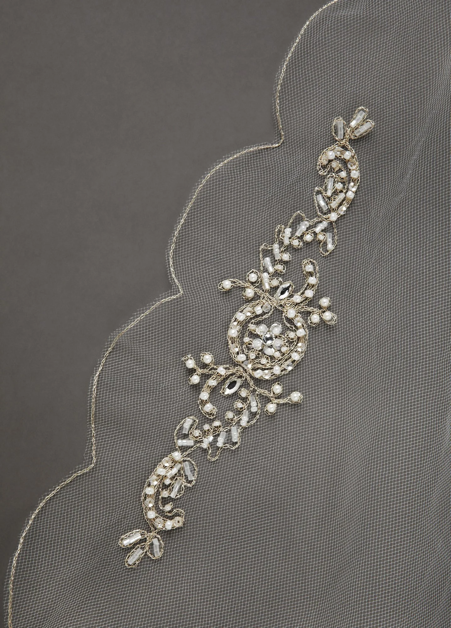 Beaded and Crystal Motif Scalloped Edge Veil