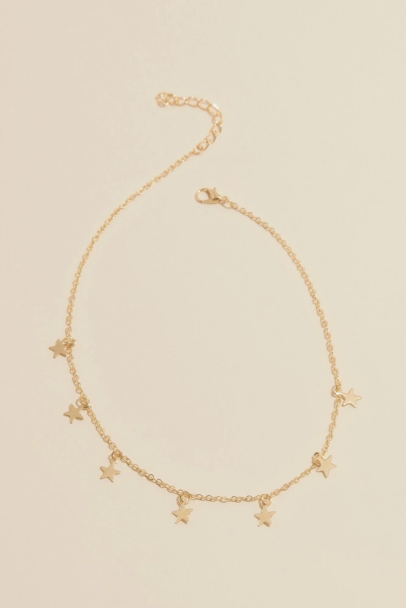 Choker Necklace with Dangling Motif