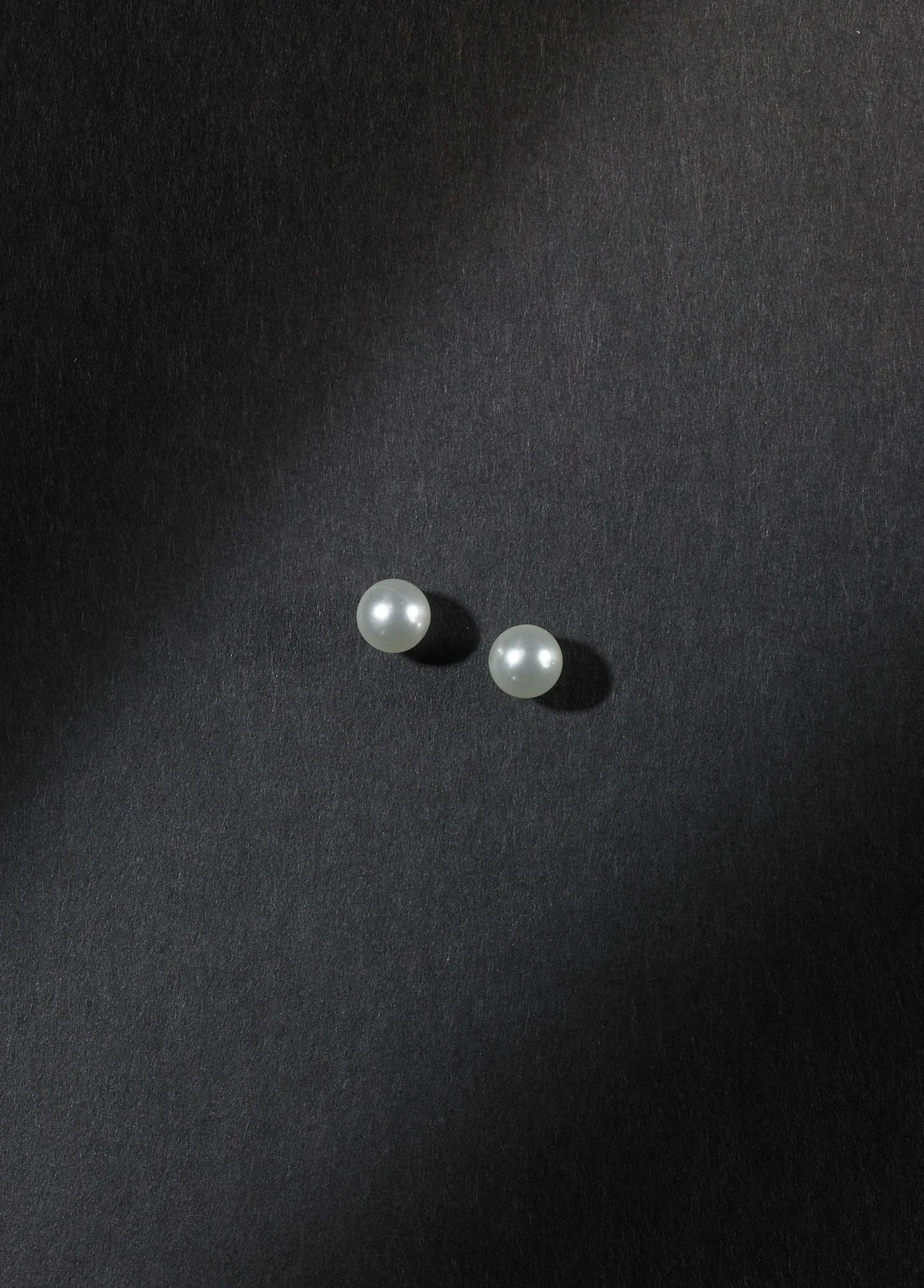 Classic Pearl Earrings