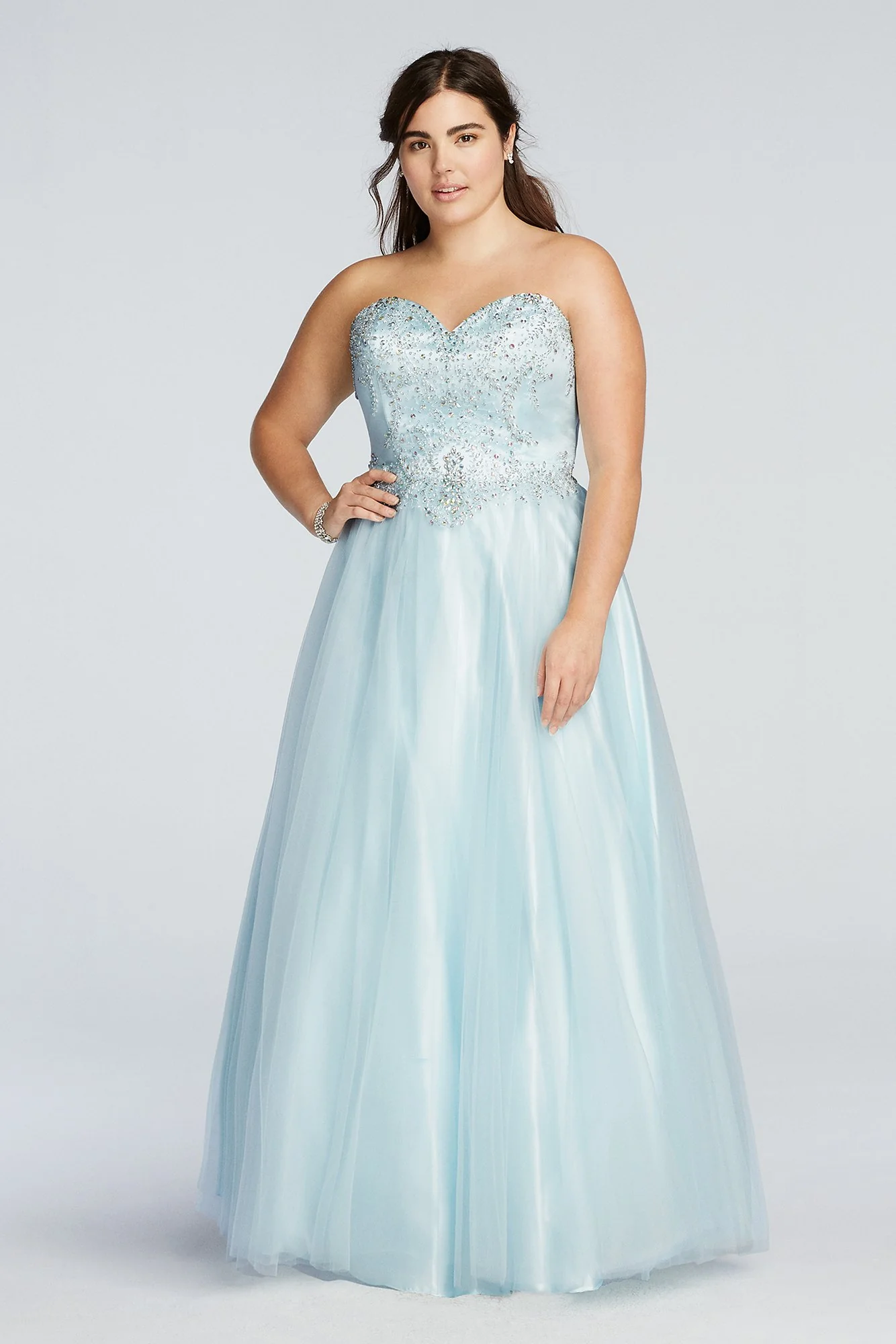 Crystal Embellished Drop Waist Tulle Prom Dress - Image 2