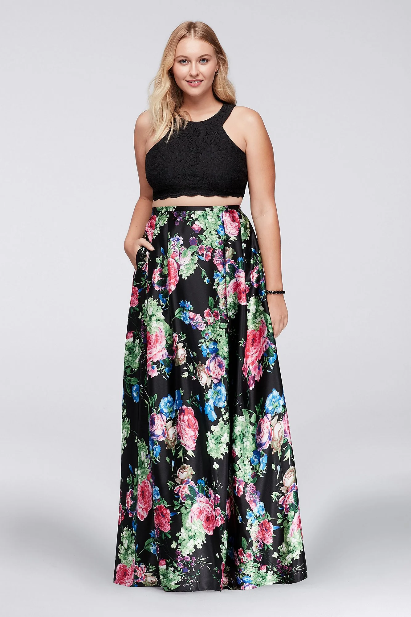 Cutaway Crop Top and Floral Skirt Two-Piece Set - Image 3