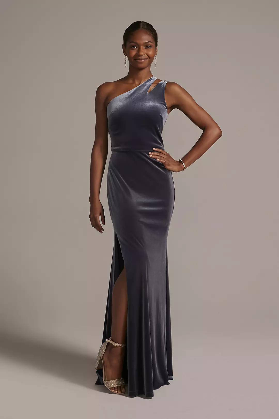 Cutout One-Shoulder Velvet Gown with Skirt Slit - Image 8