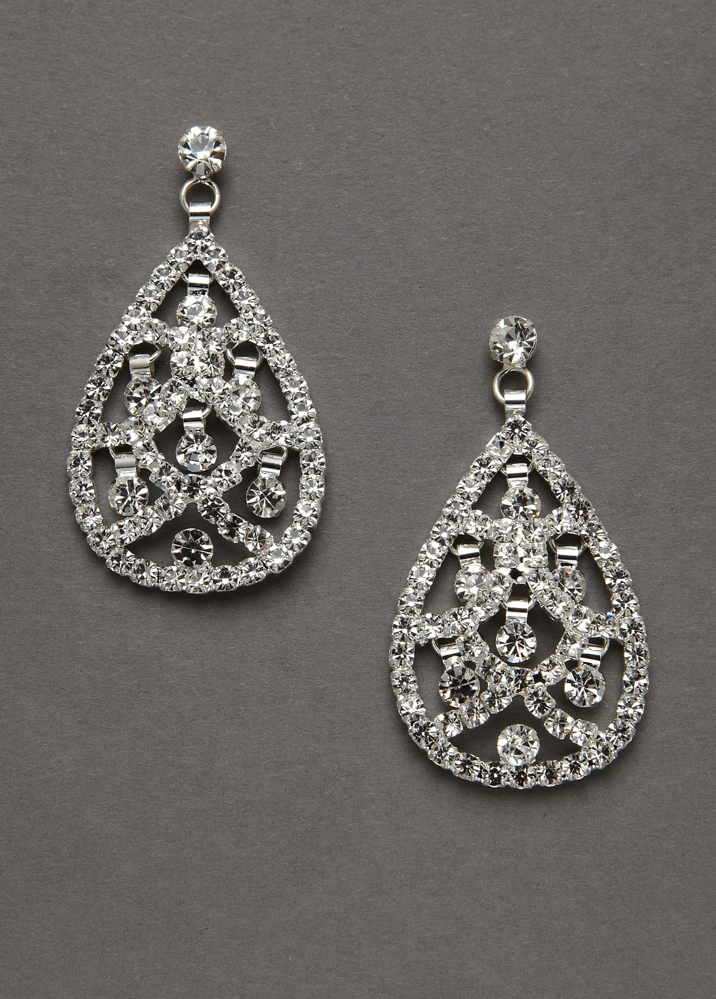 Dangle Earring with Hanging Crystals
