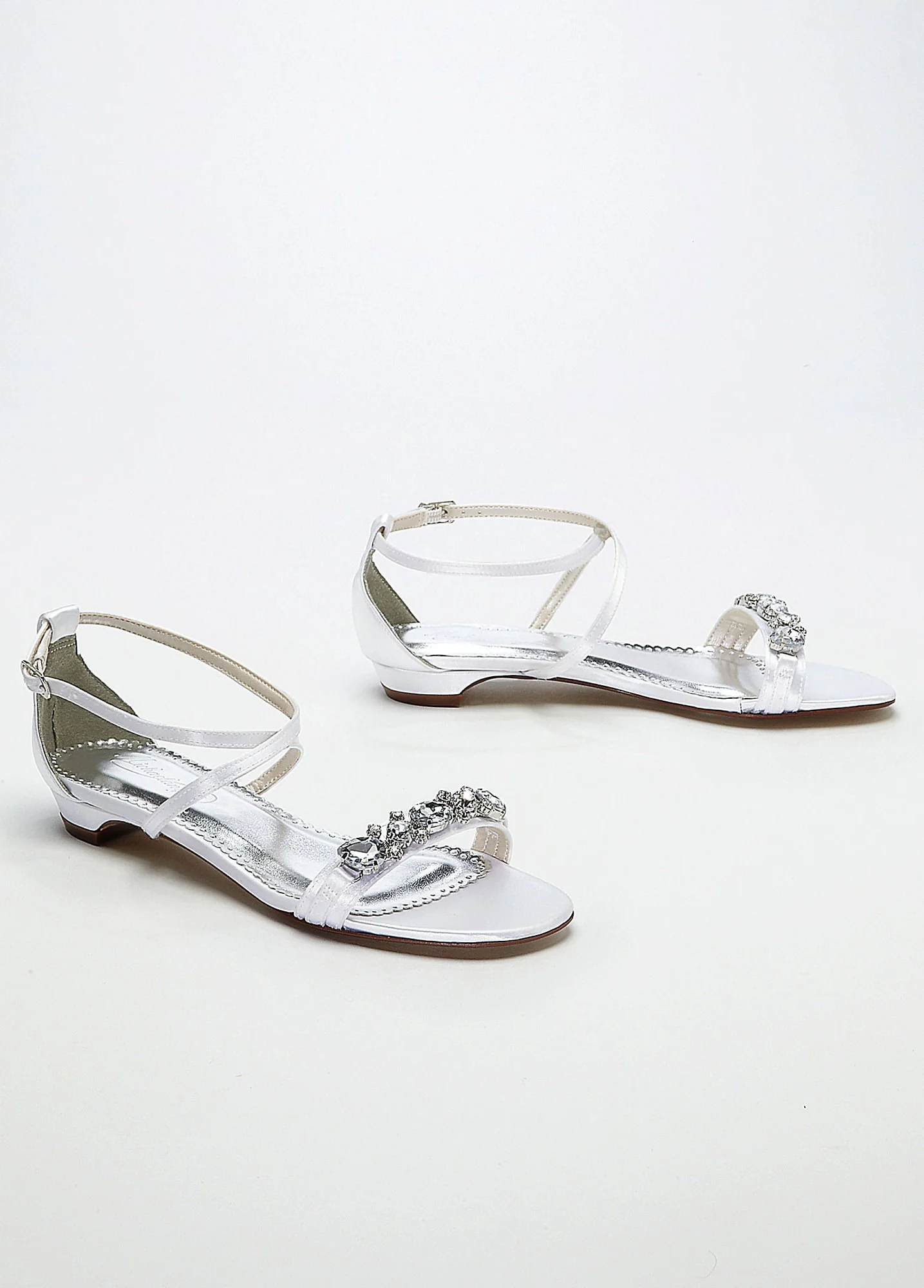 Dyeable Flat Sandal with Stones
