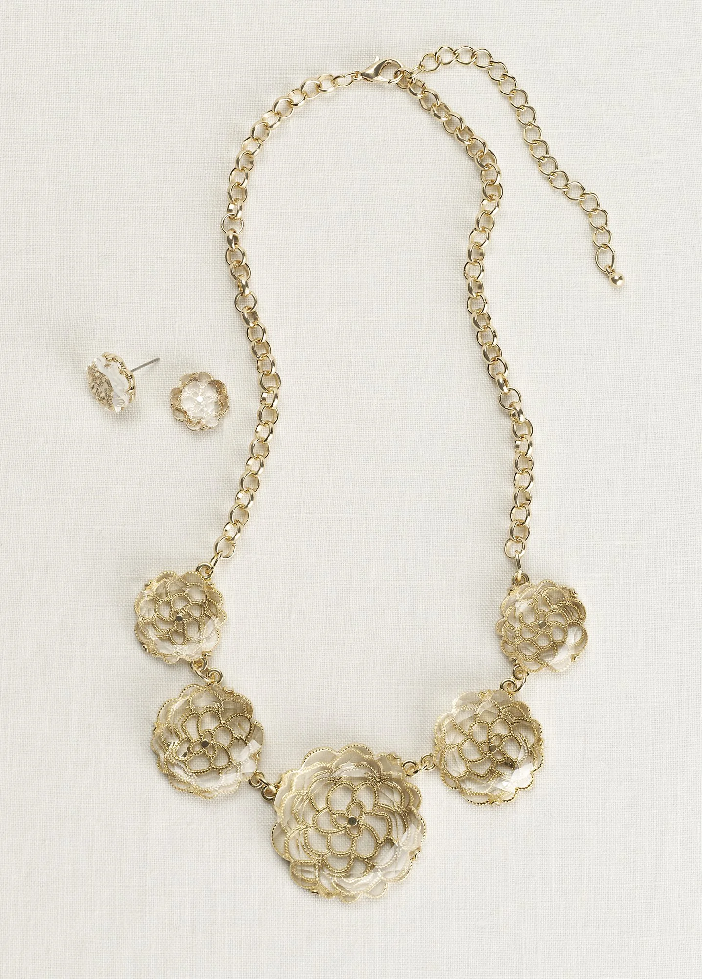 Floral Filigree Faceted Stone Set