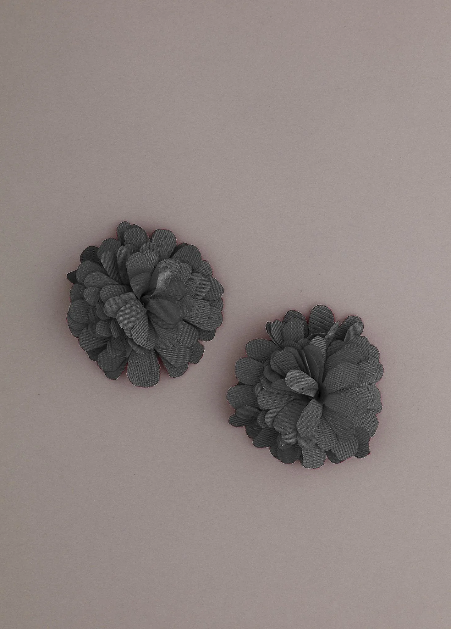 Flower Pouf Shoe Clip - Image 7