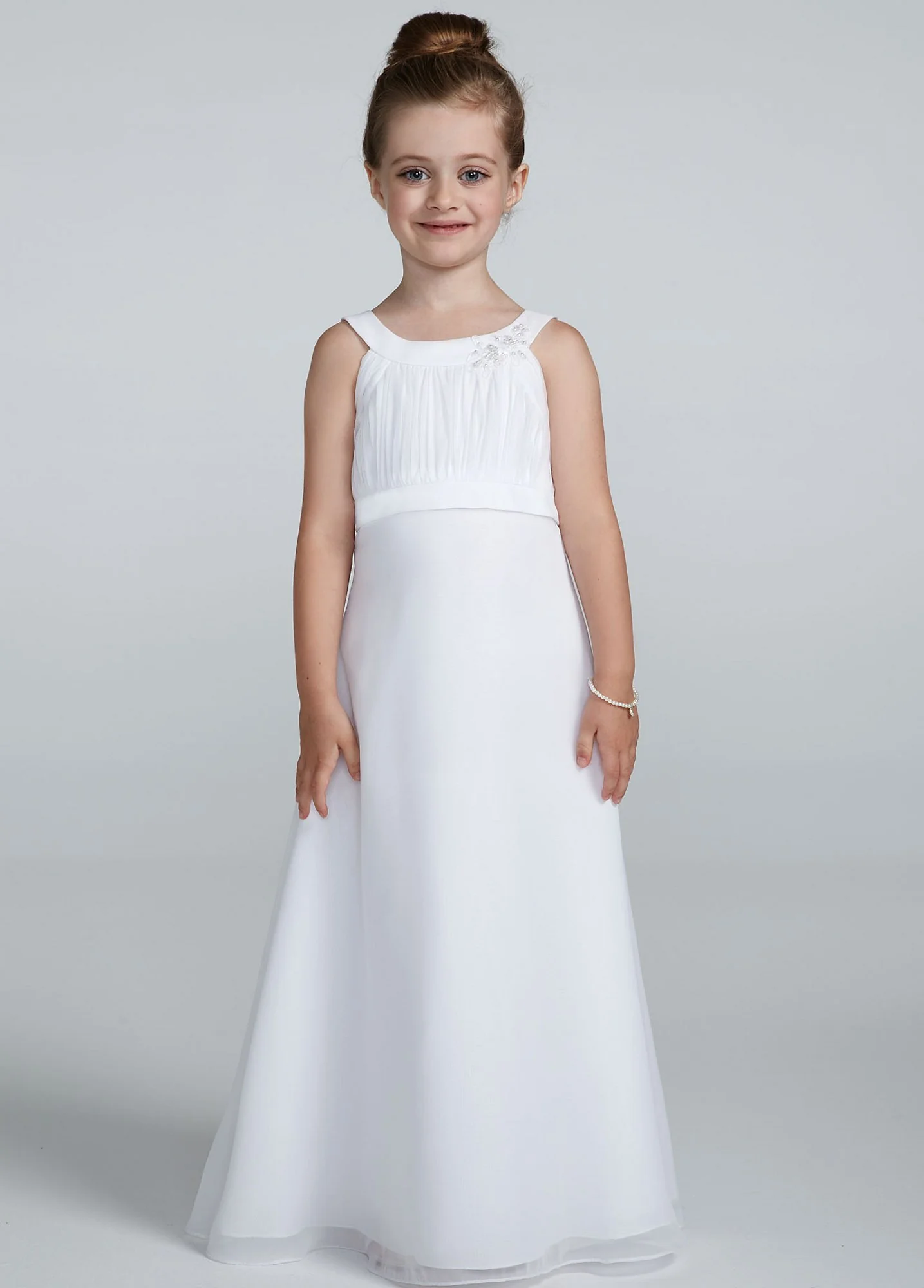 Jewel neckline adorned with floral beaded applique - Image 2