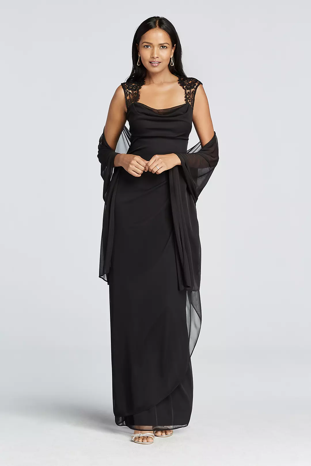 Cap Sleeve Jersey Plus Size Dress with Lace Detail - Image 10