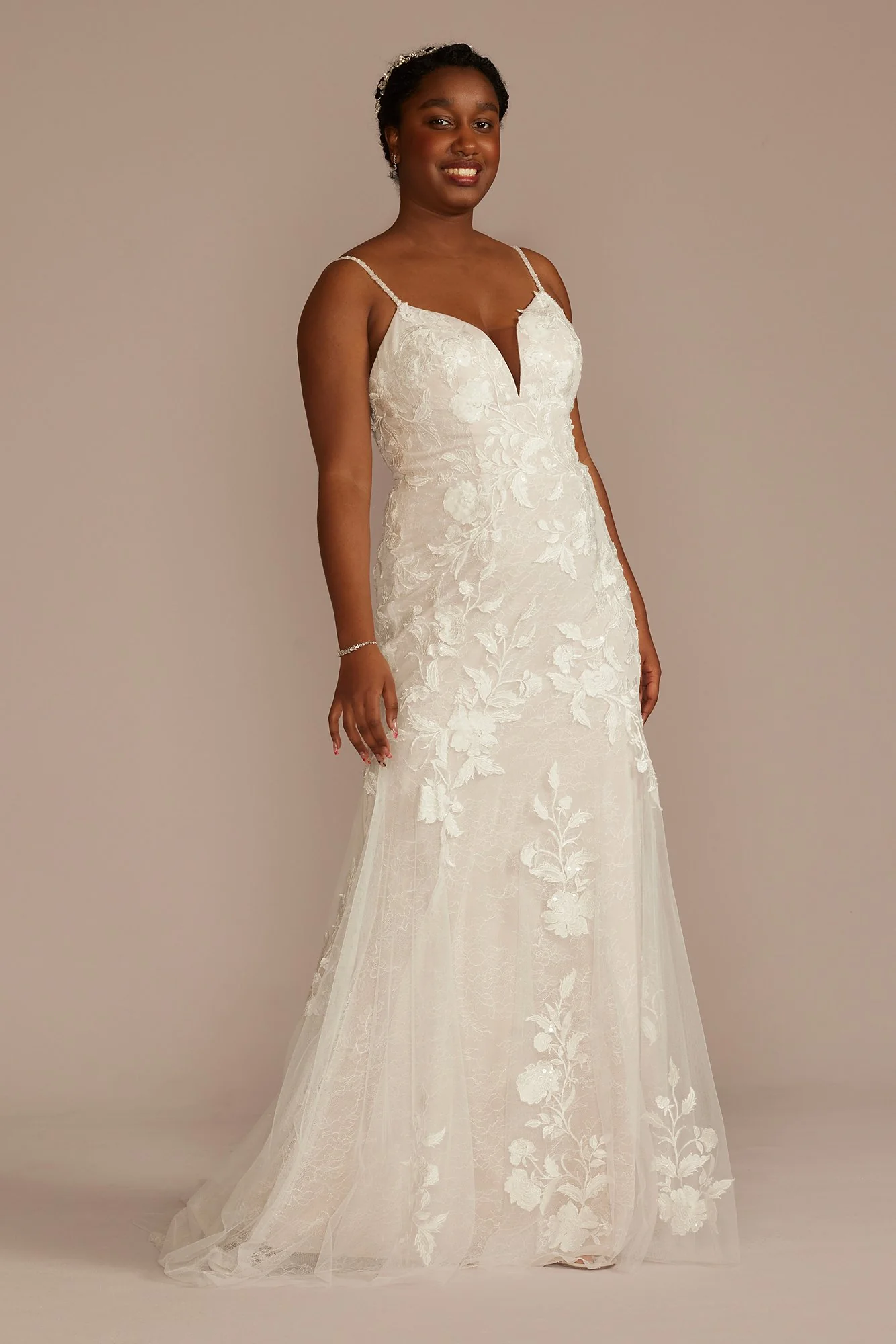 Lace Applique Tulle V-Neck Mermaid Wedding Gown - Image 8