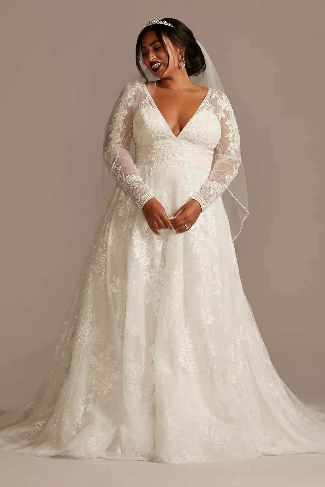 Lace Long Sleeve Keyhole Back Wedding Dress - Image 10