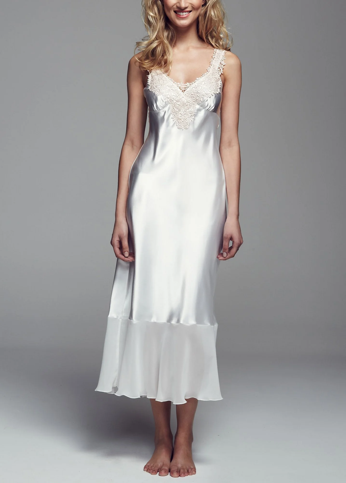 Linea Donatella Filigree Collection Night Gown