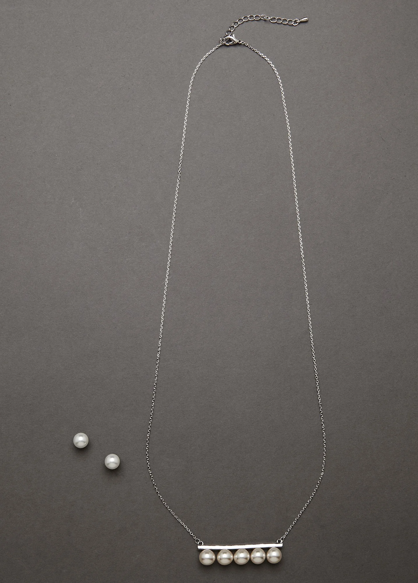 Linear Pearl Set