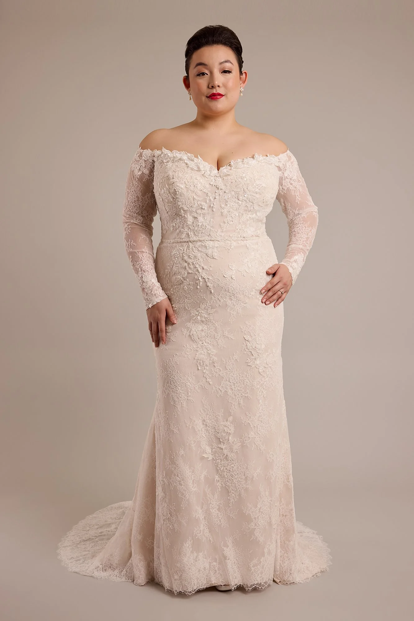 Long Sleeve Lace Mermaid Wedding Dress - Image 6