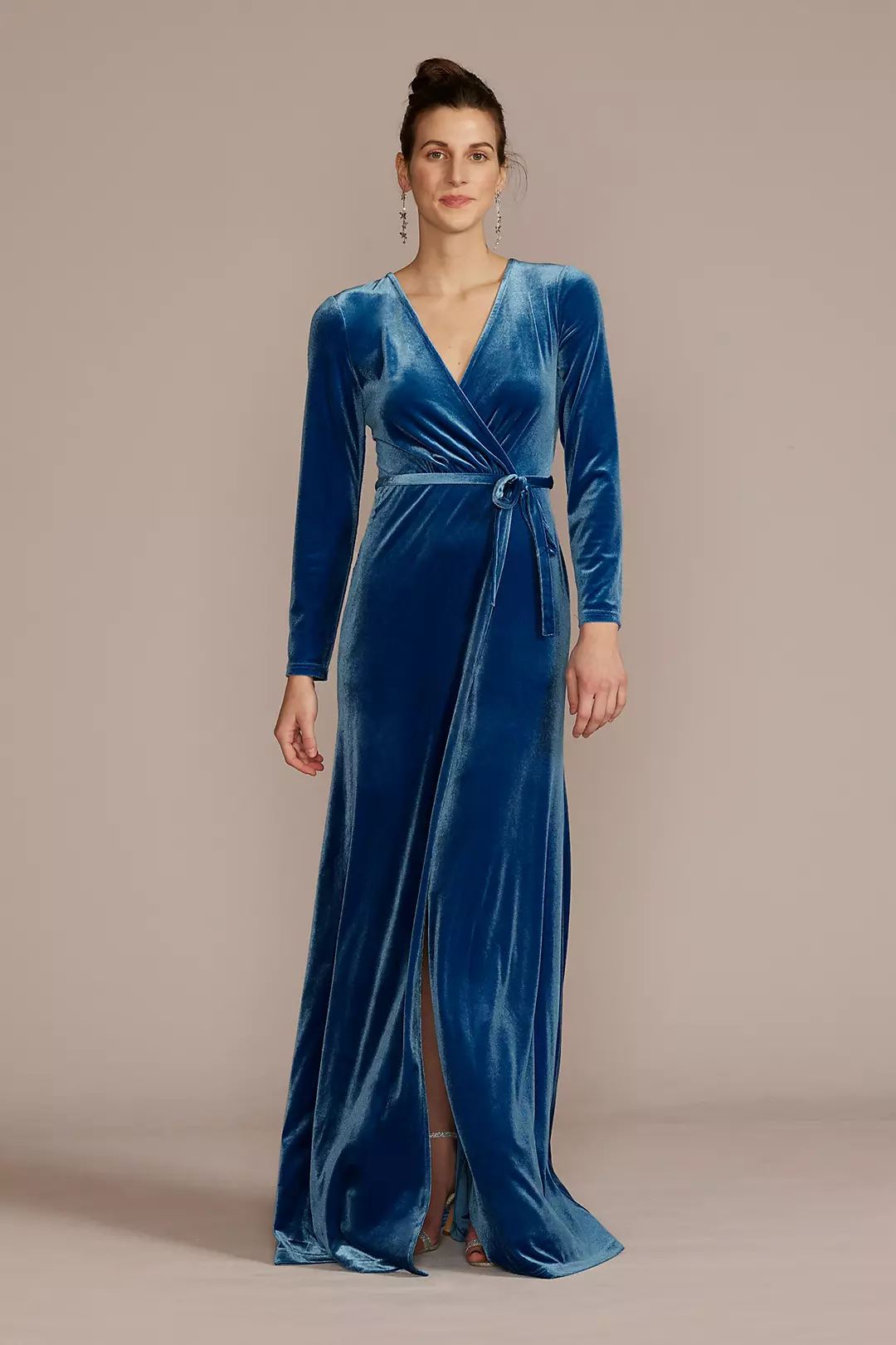 Long-Sleeve Velvet Dress - Image 17