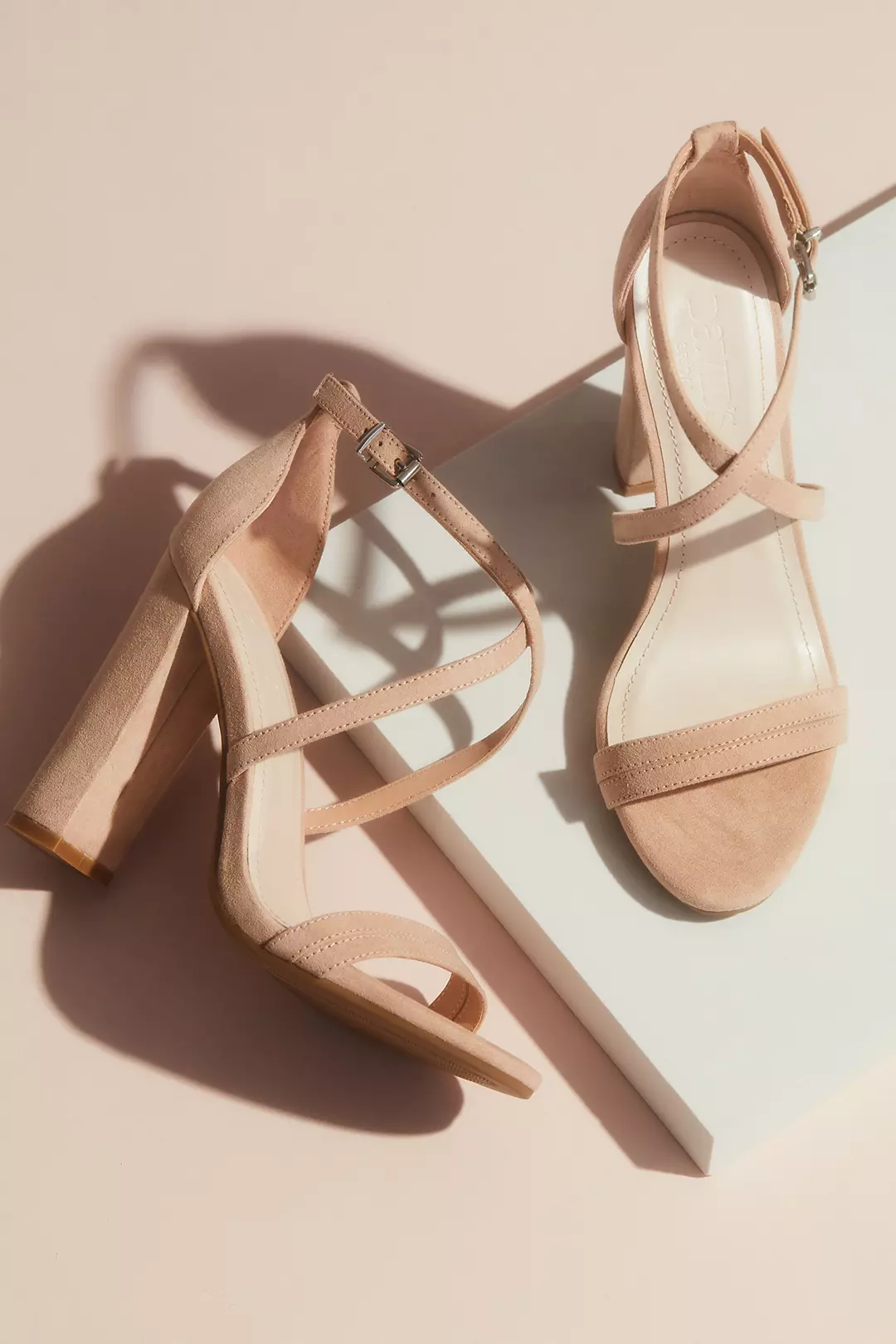 Metallic Crossing Straps Block Heel Sandals - Image 5
