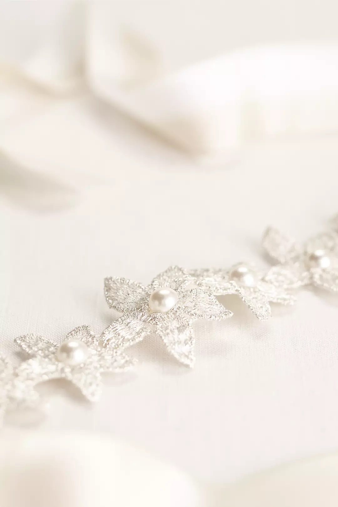 Metallic Flower and Pearl Silk Ribbon Headwrap - Image 2