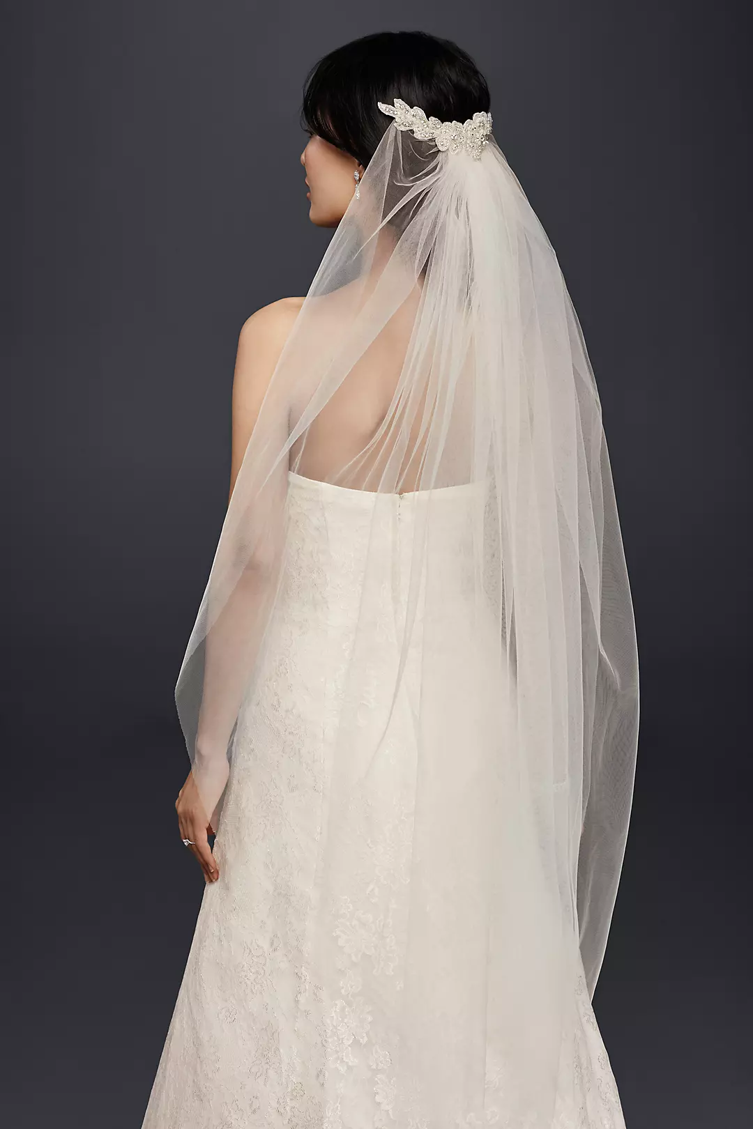 Mid-Length Veil with Floral Comb Detail - Image 4