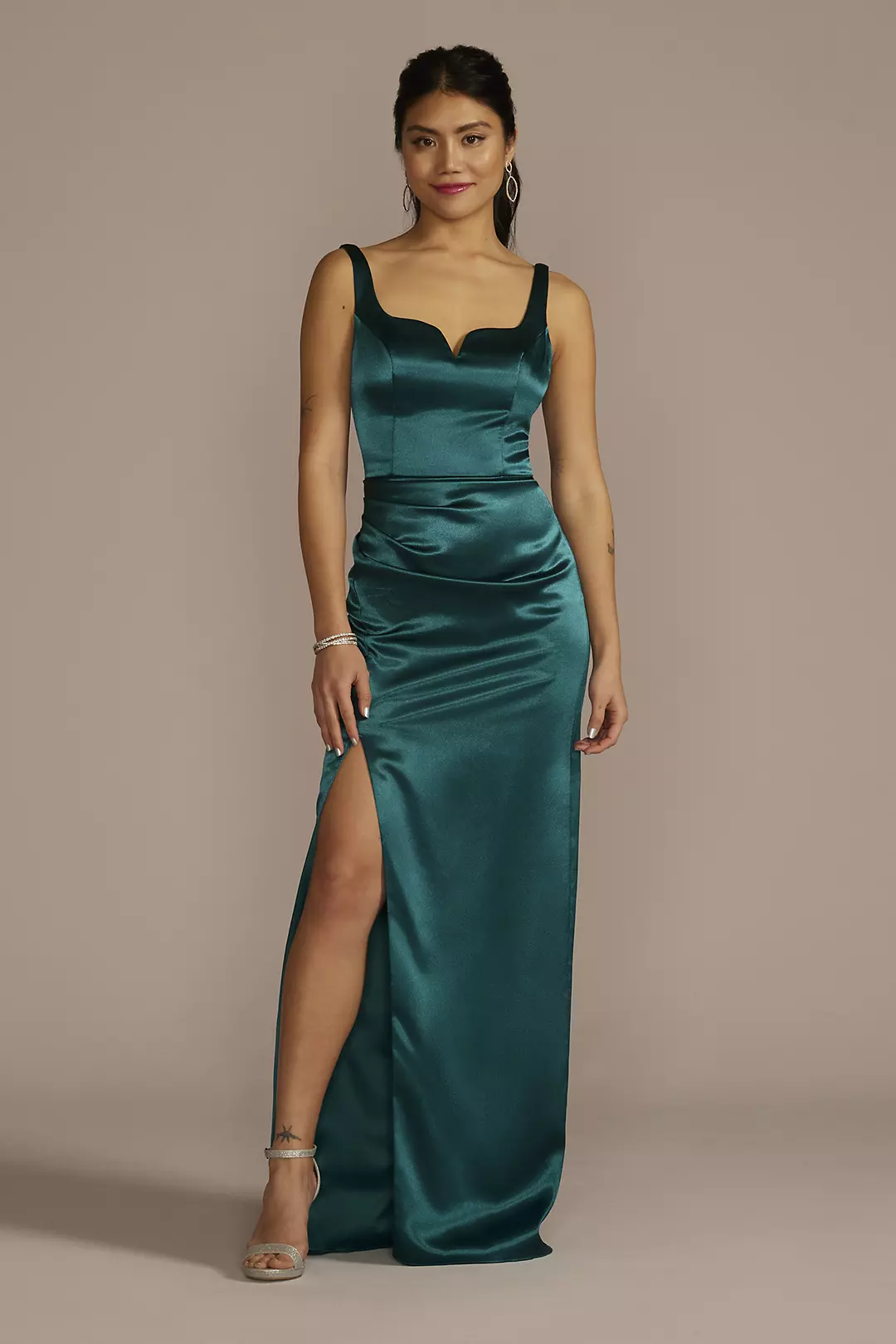 Notch Neck Textured Satin Sheath Dress with Slit - Image 4