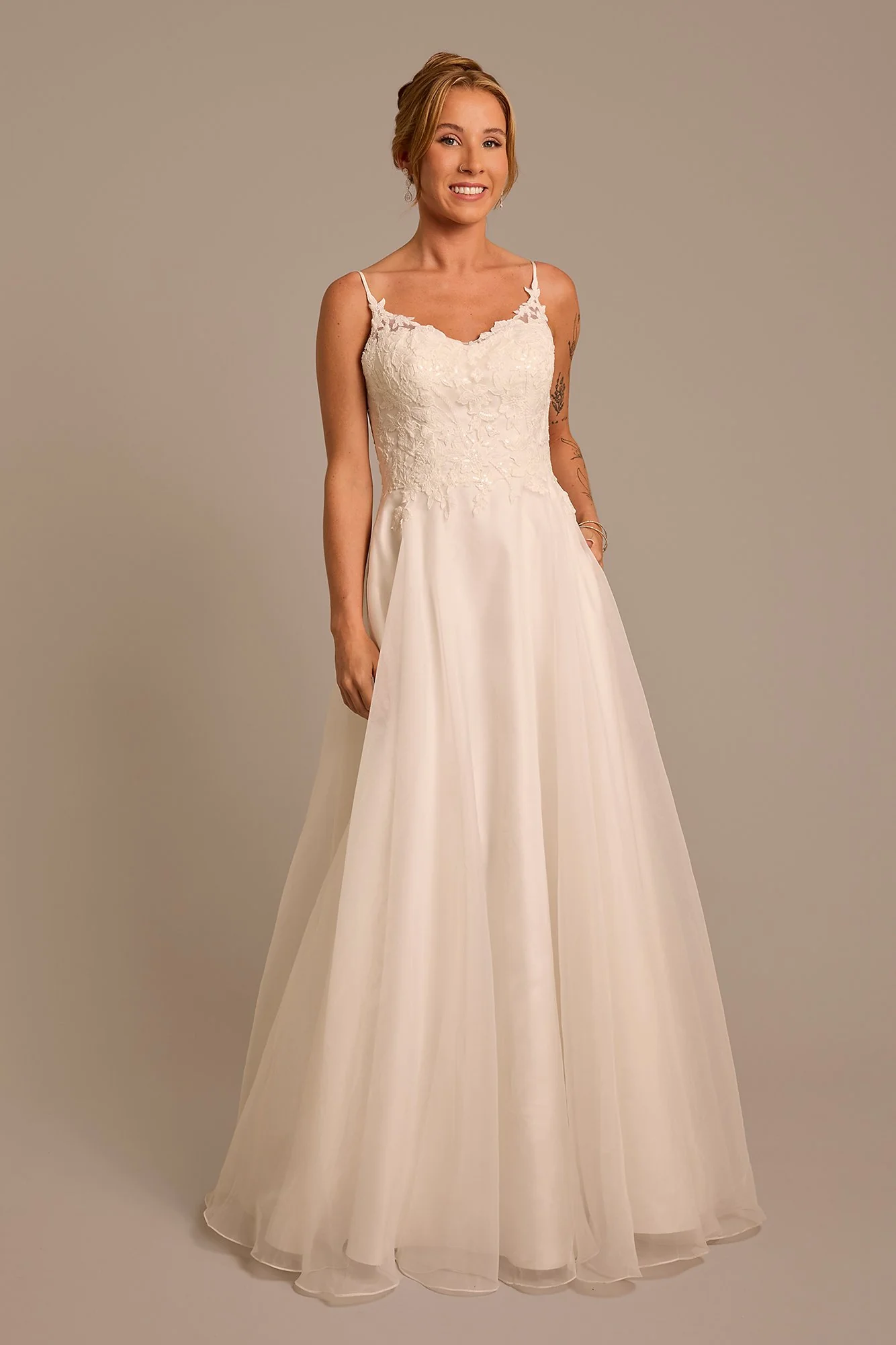 Organza A-Line Wedding Dress with Lace Appliques - Image 2
