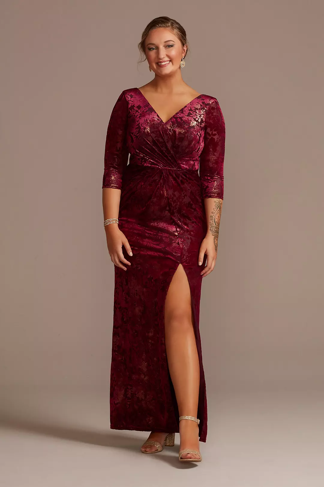Patterned Sheath Gown with Skirt Slit - Image 6