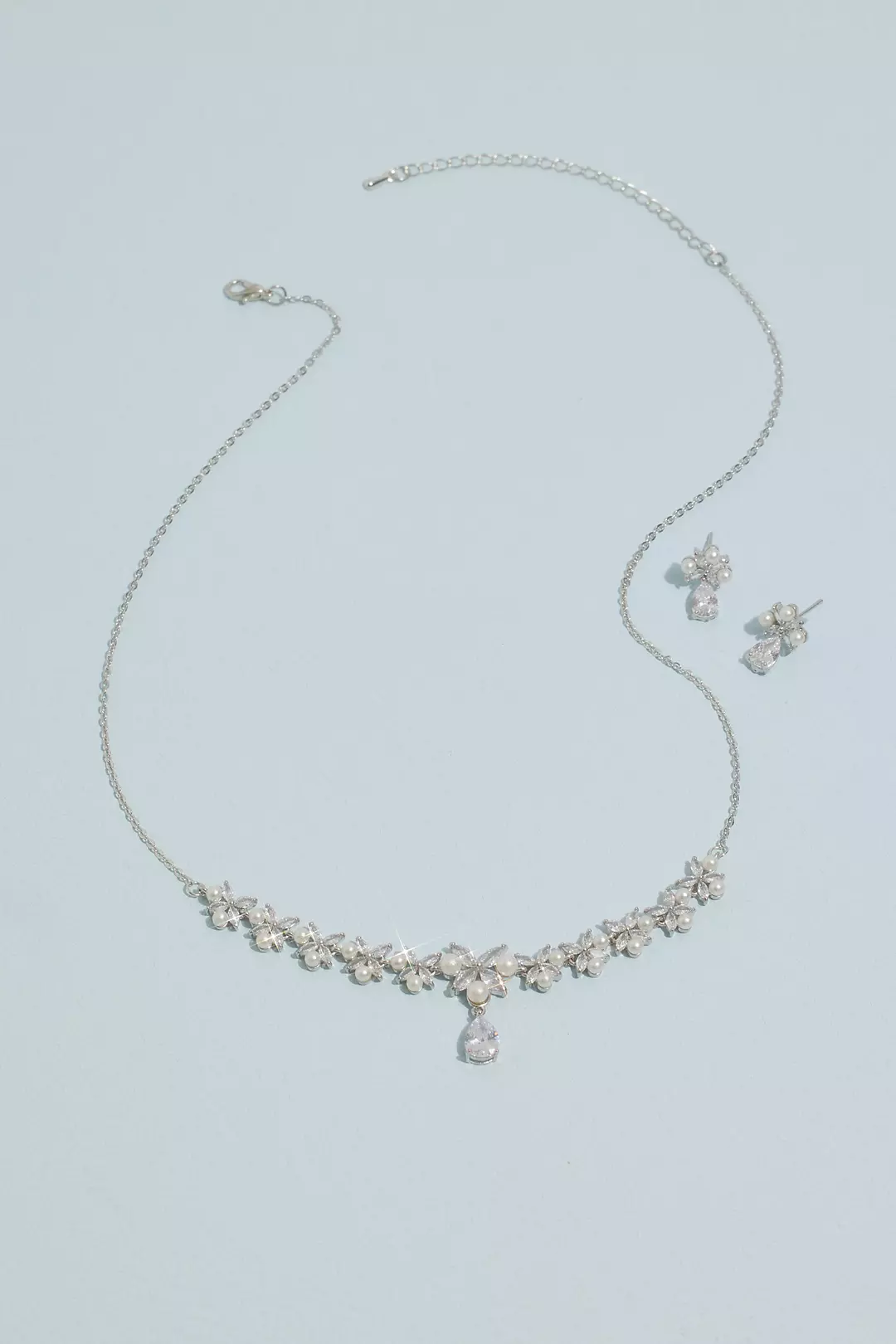 Pear-Cut Pendant Crystal Leaf and Pearl Set - Image 4