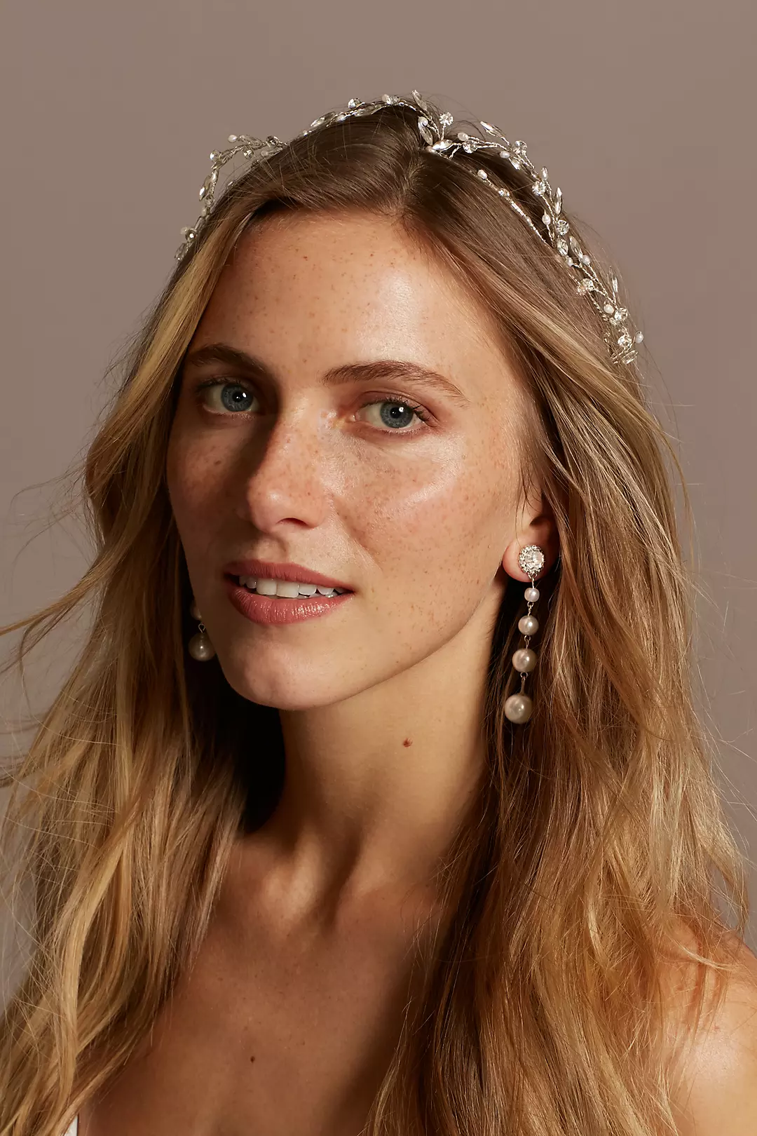Pearl and Crystal Scalloped Vine Tiara - Image 2