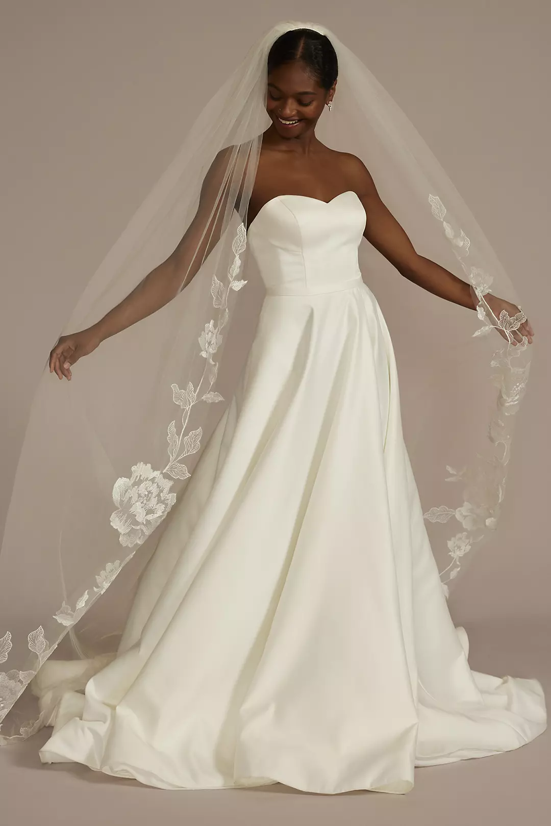 Reimagine Recycled Lace Chapel Veil - Image 2