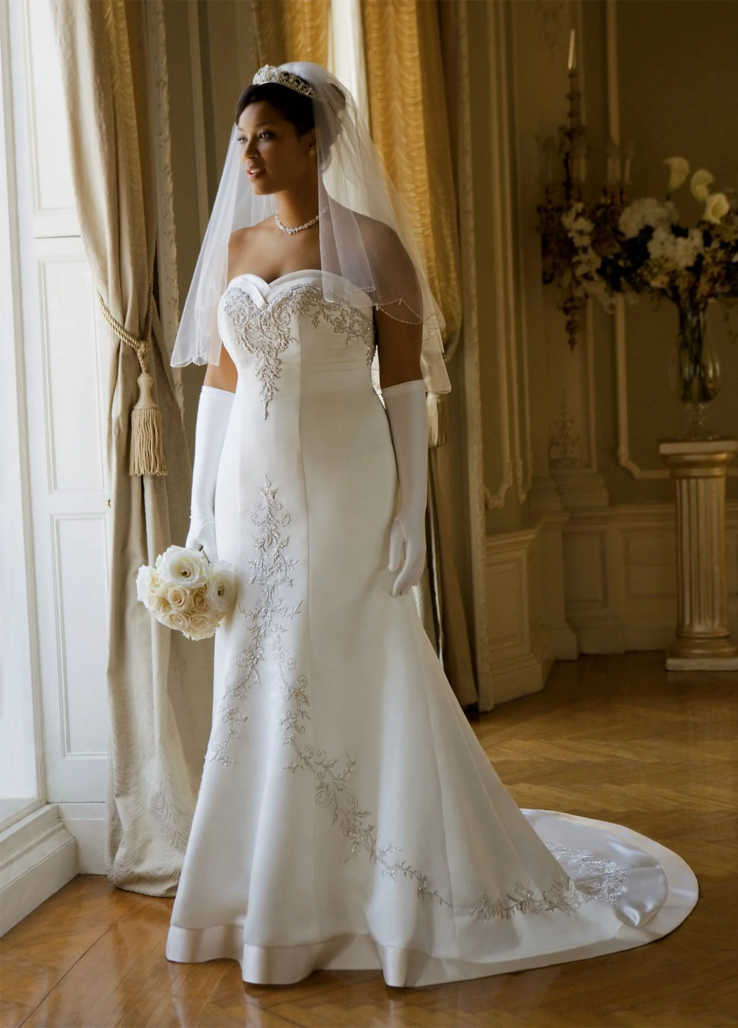 Satin Mermaid Gown with Sweetheart Neckline - Image 2