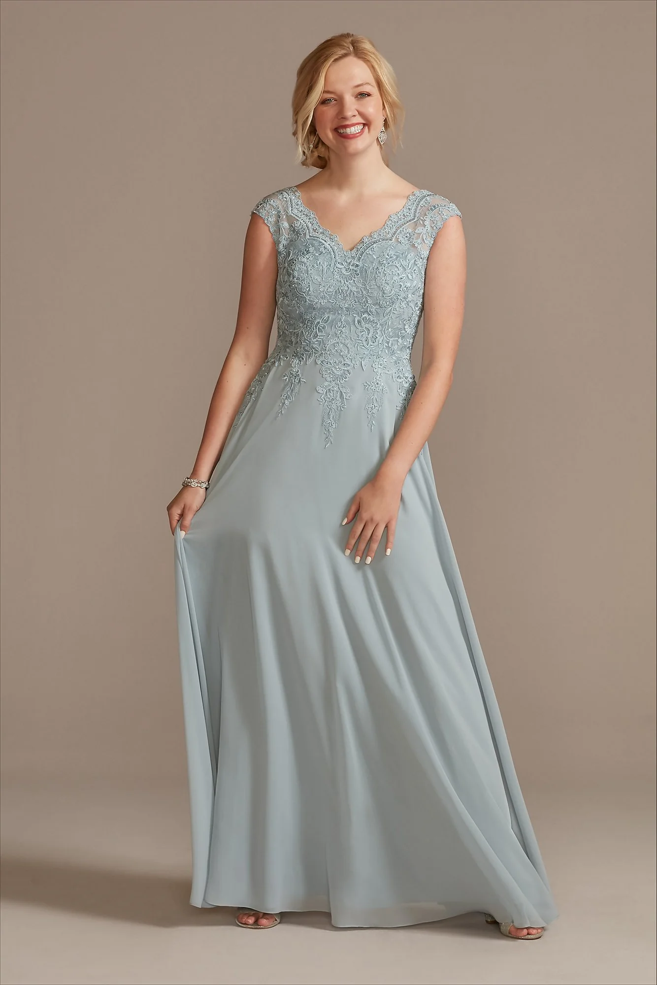 Scalloped Lace V-Neck Chiffon Dress