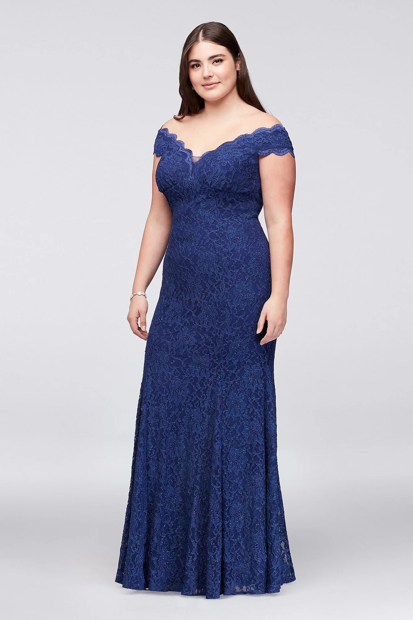 Scalloped Off-the-Shoulder Lace Mermaid Dress - Image 3