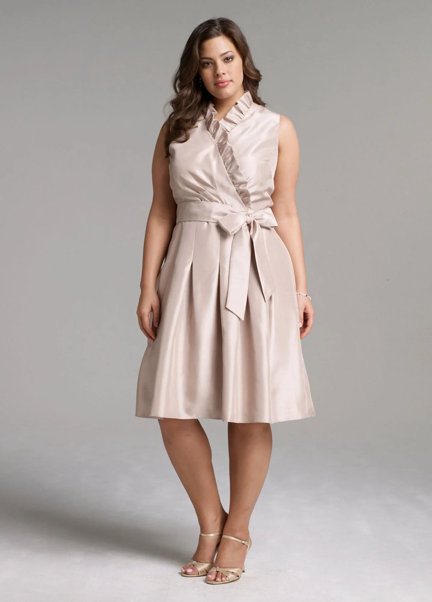 Shantung Sleeveless Ruffle Collar Dress