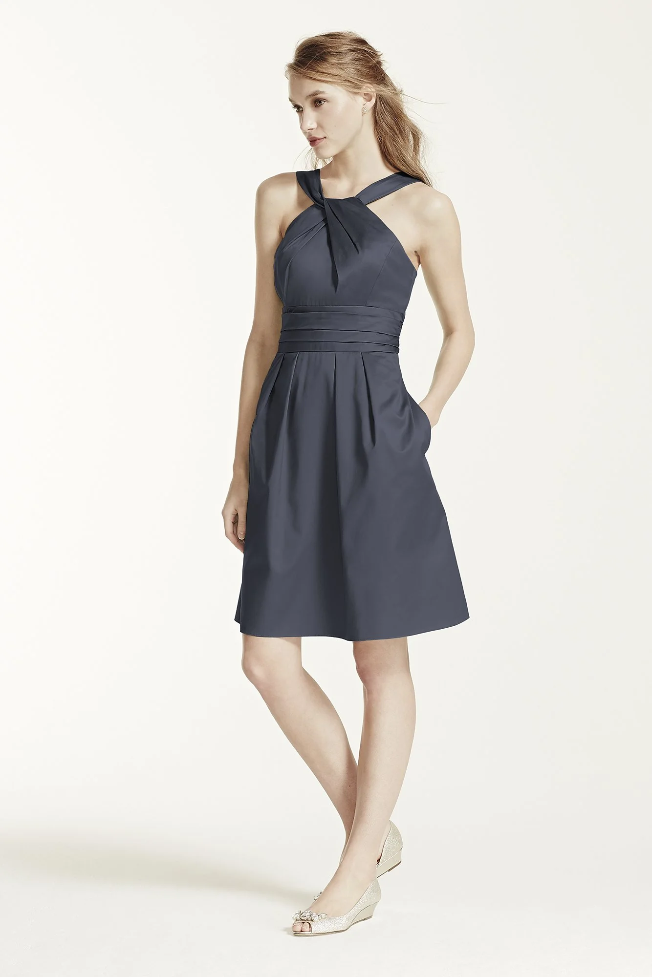 Short Cotton Dress with Y-Neck and Skirt Pleating - Image 12