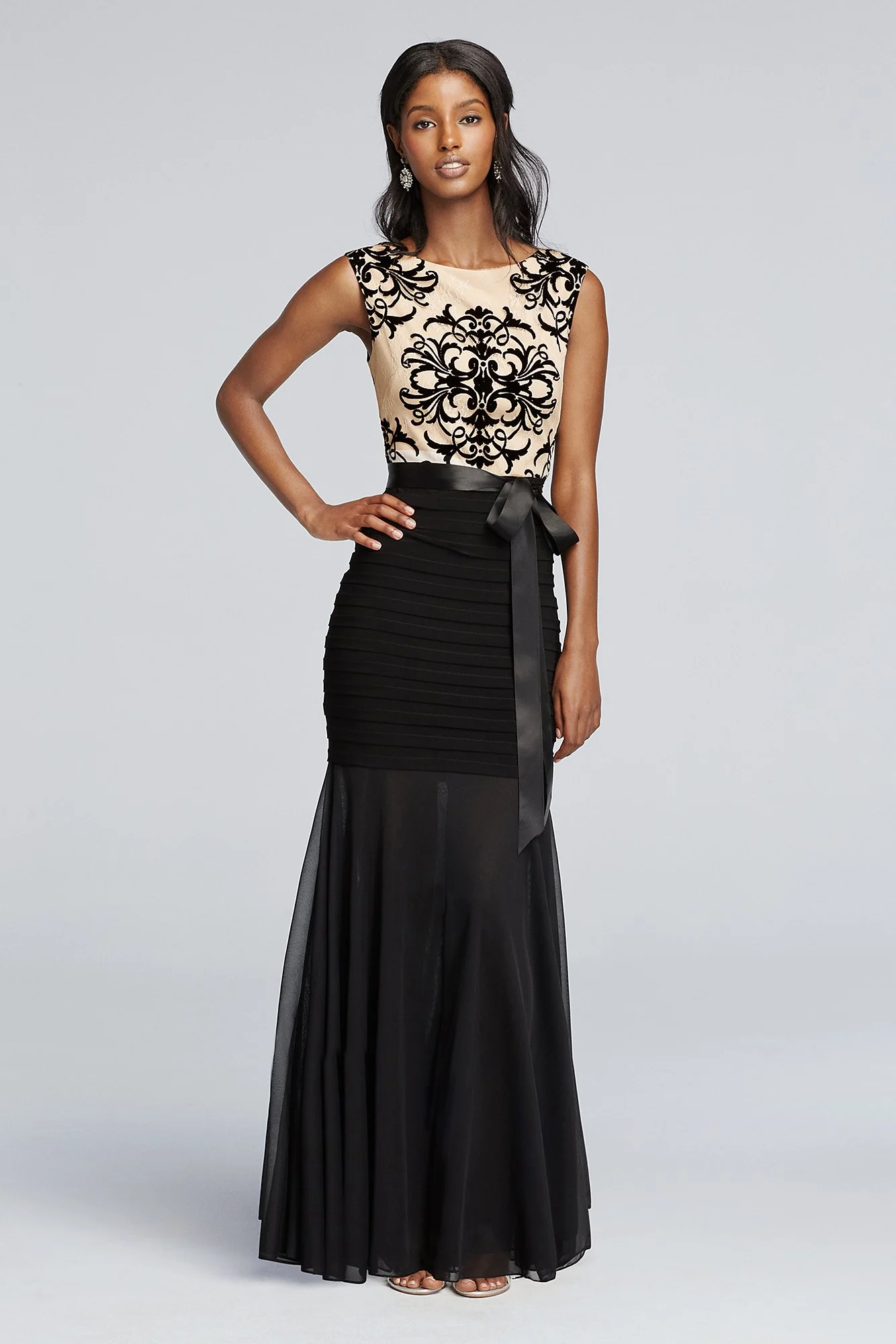 Sleeveless Flocked Lace Bodice with Sheer Trumpet - Image 2