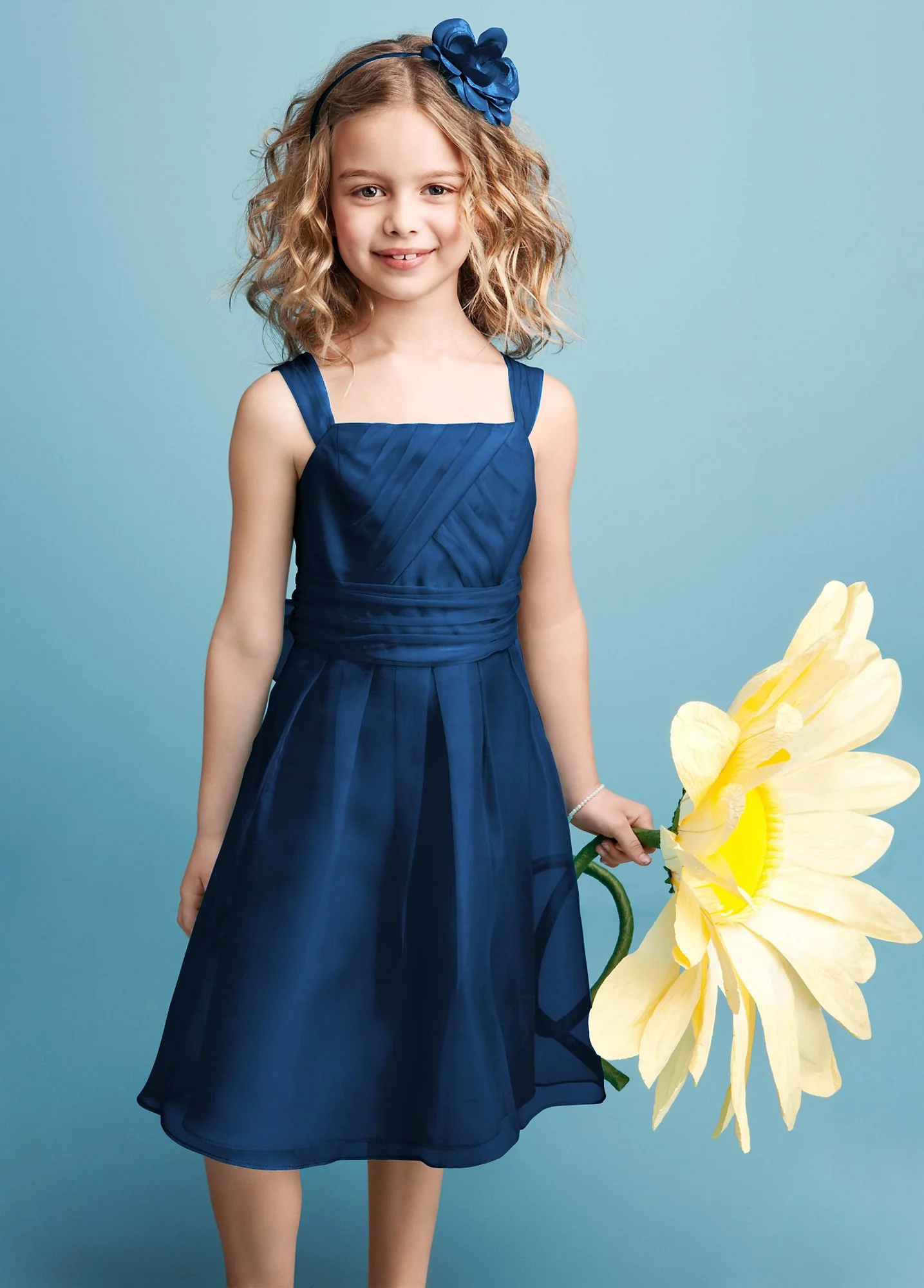 Sleeveless Organza Dress with Pleating - Image 8