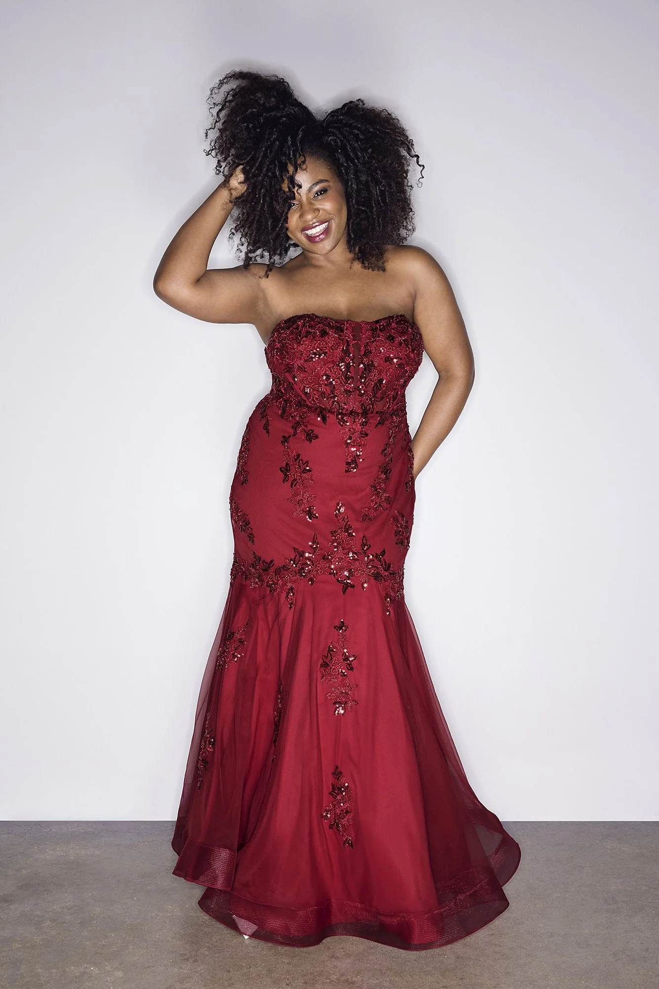 Strapless Tulle Lace Applique Mermaid Dress