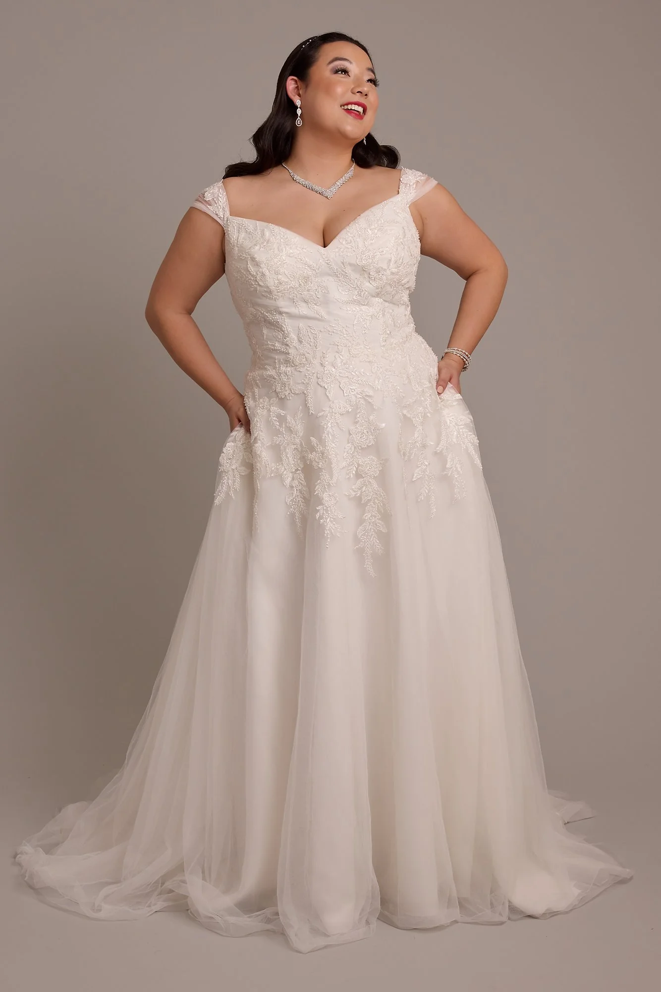 Tulle A-line Wedding Dress with Floral Appliques - Image 3