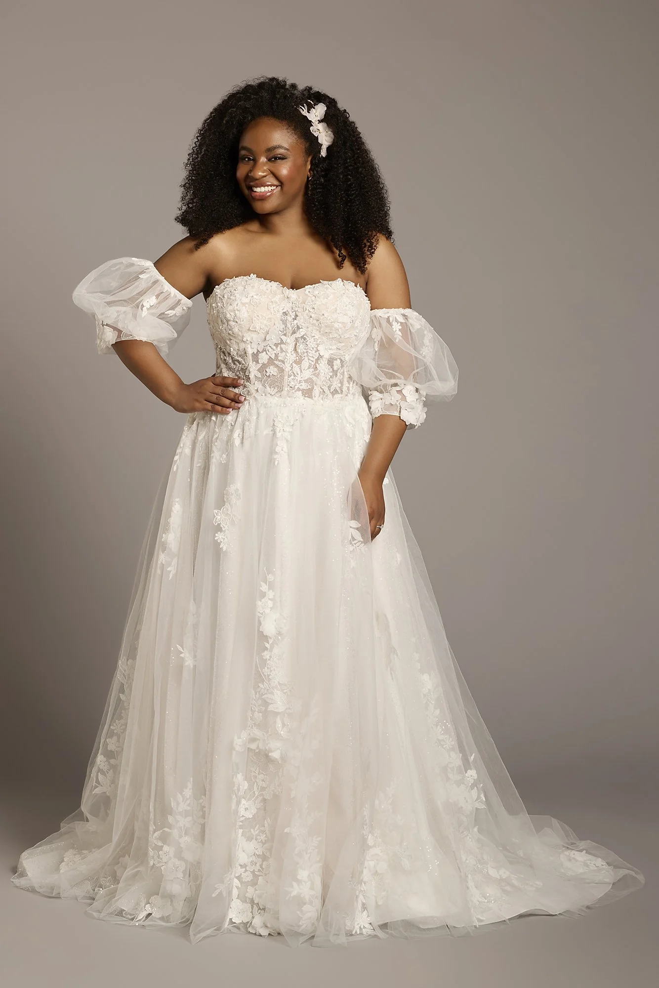 Tulle and Lace Applique Ball Gown with Puff Sleeve - Image 3