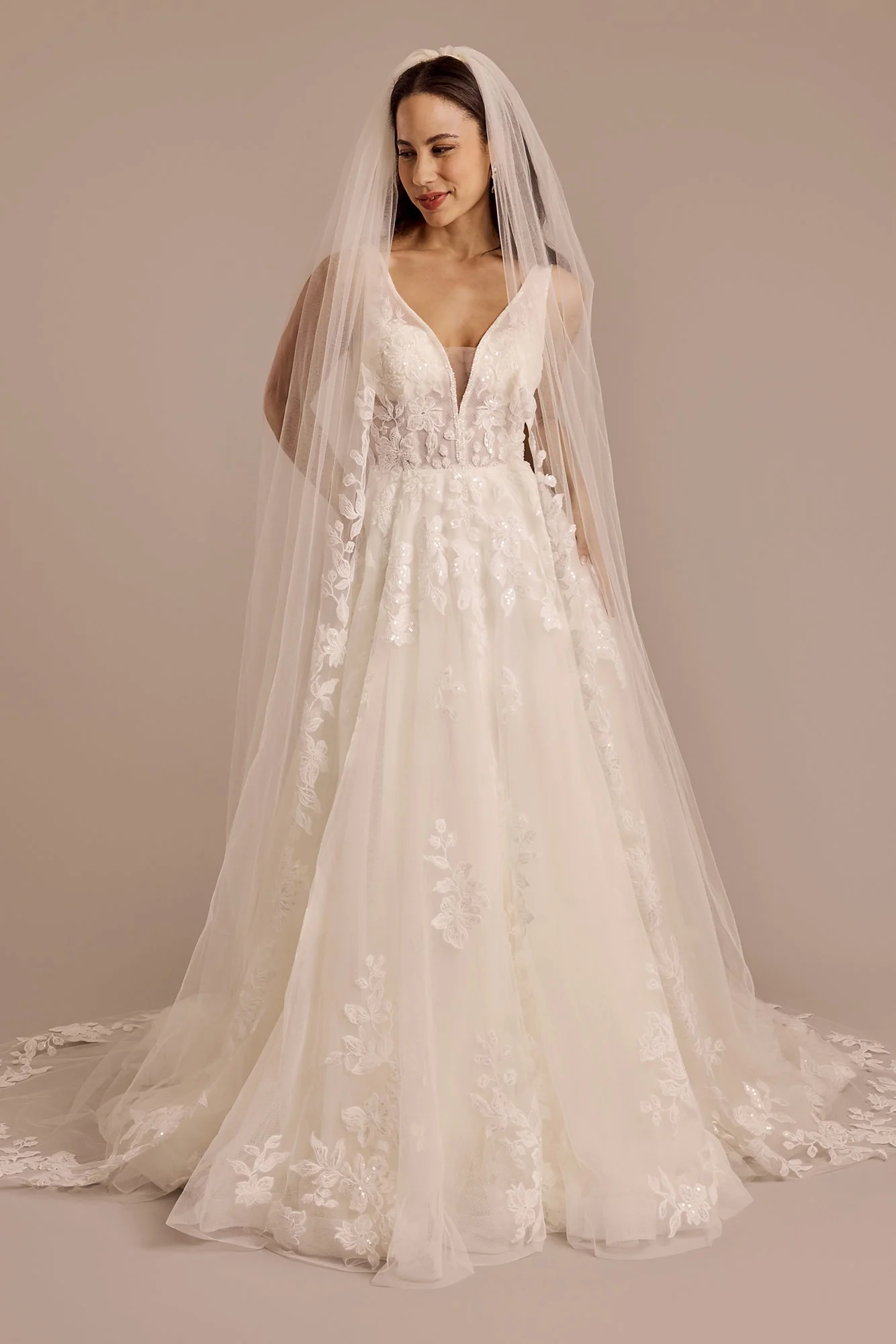 Tulle Cathedral Veil with Lace Appliques
