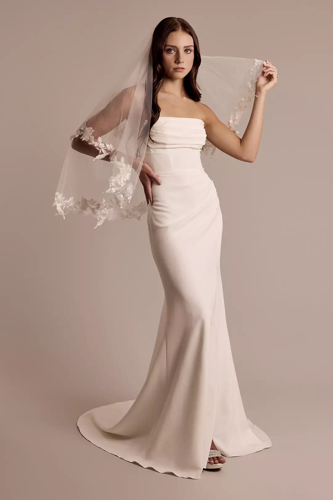 Two-Tier Leafy Lace Edge Mid-Length Veil - Image 38