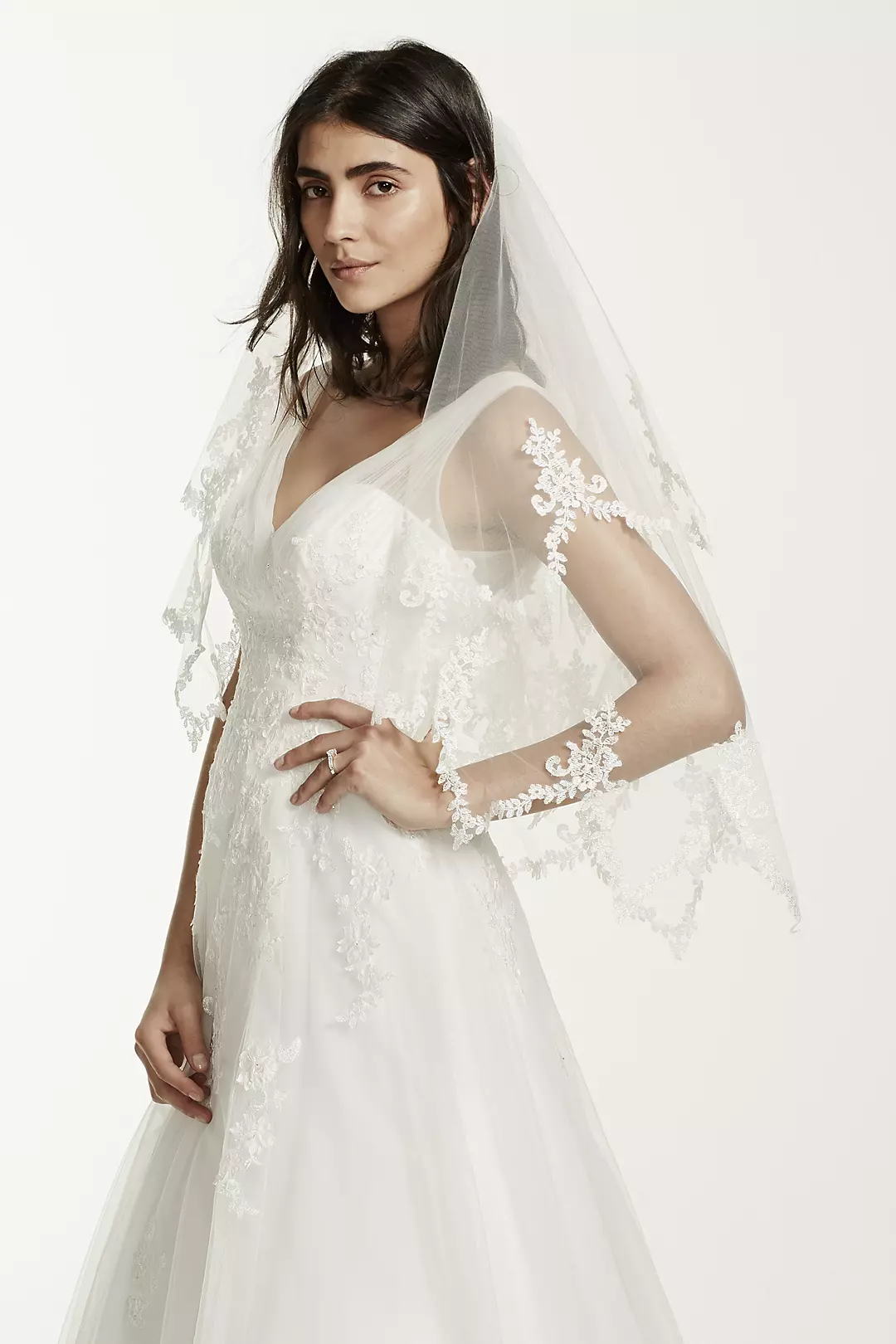 Two Tier Pointed Lace Edged Veil - Image 2