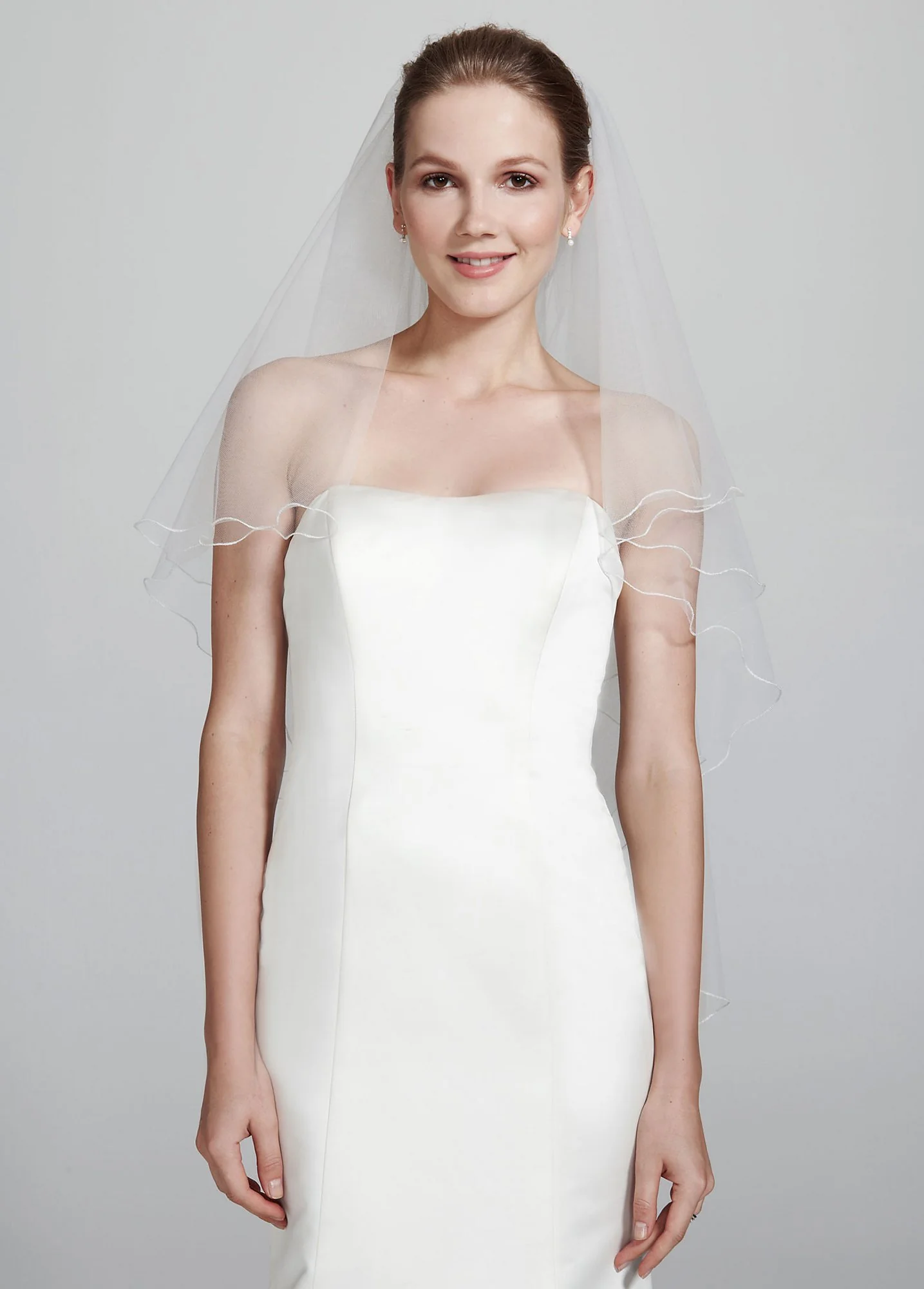 Two Tier Wavy Edged Mid Veil