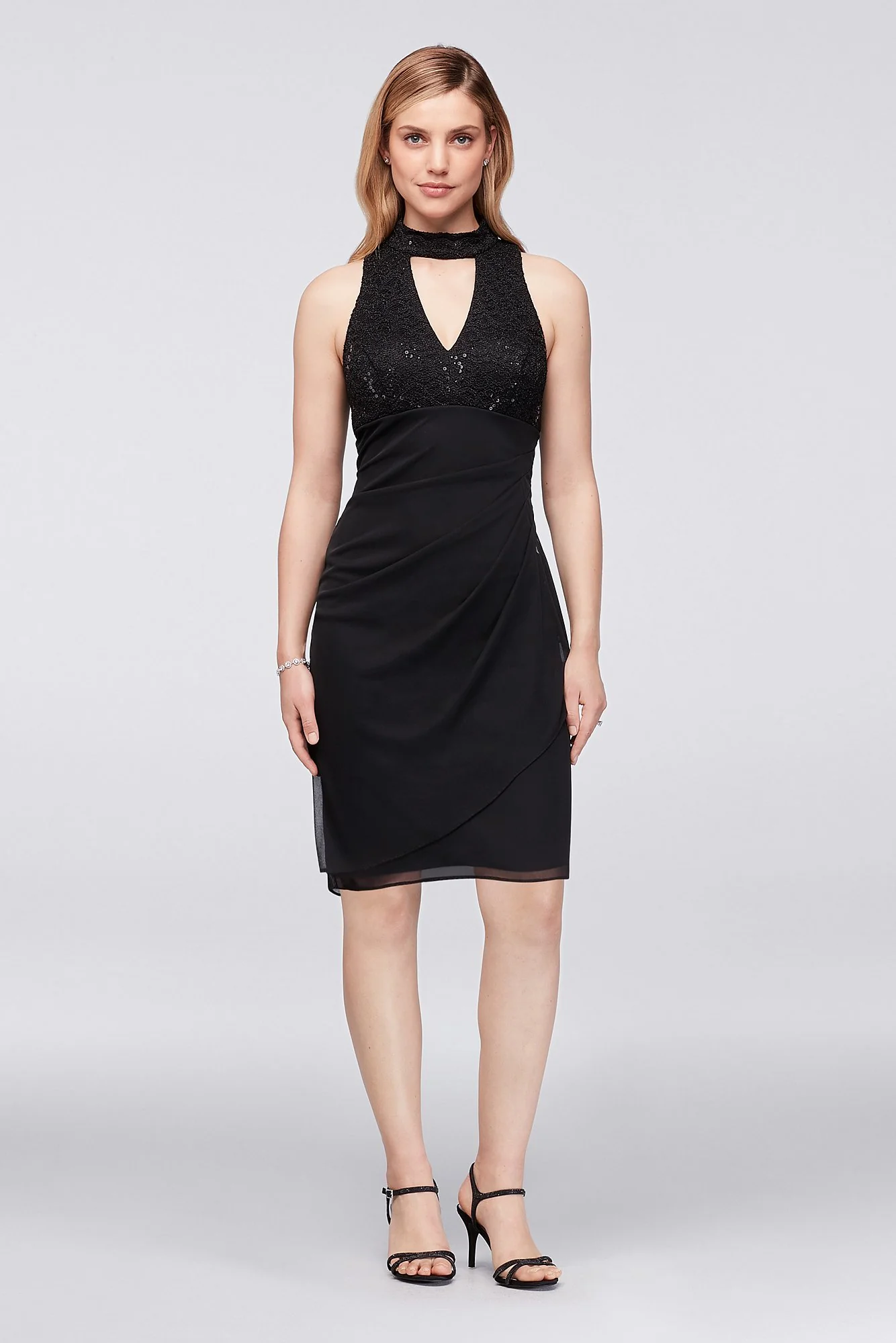 V-Neck Lace and Mesh Short Dress with Choker - Image 2