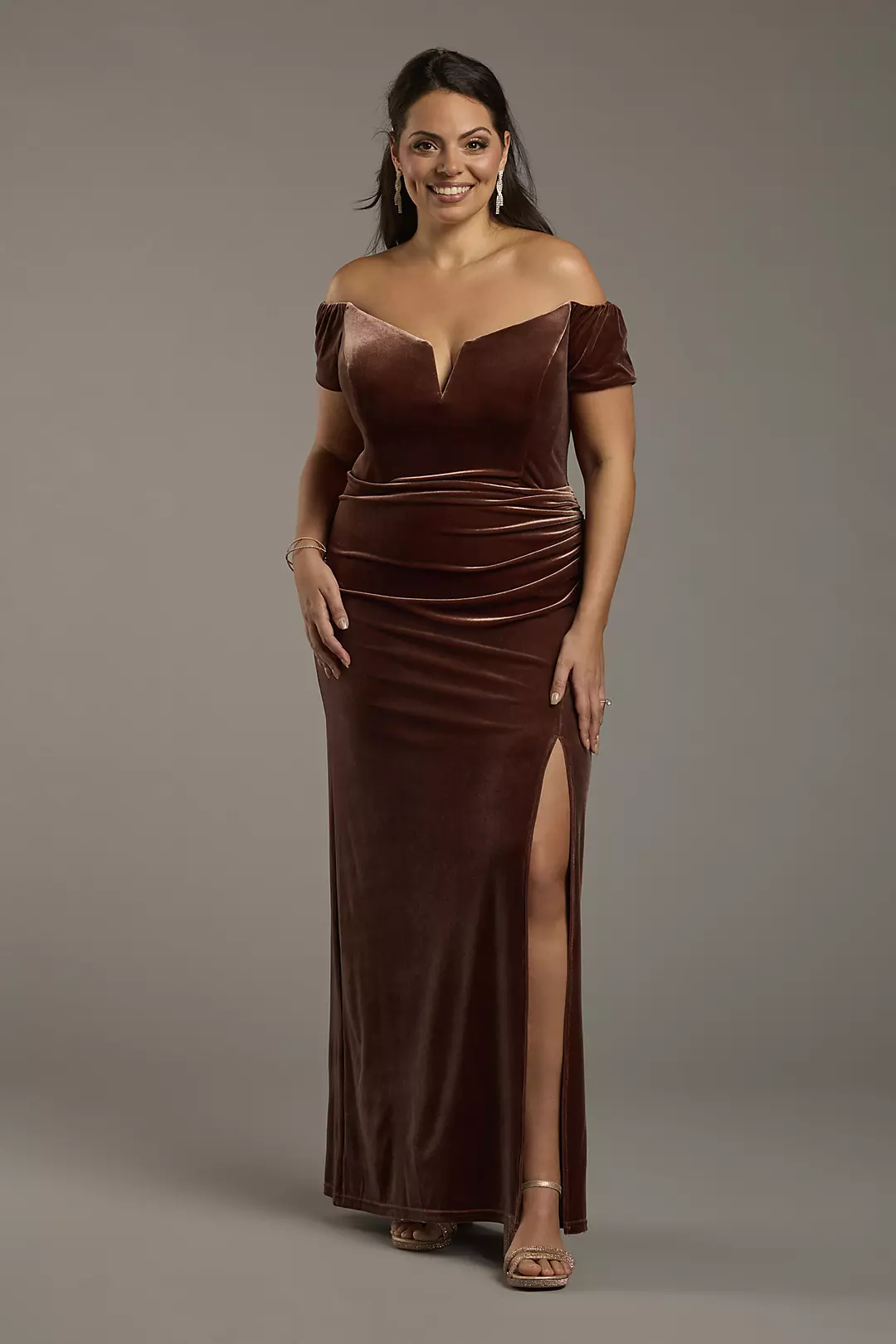 Velvet Off-the-Shoulder Notch Neck Sheath Dress - Image 7